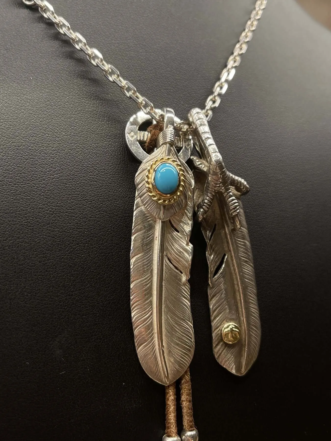 Goros Double Feather (Turquoise Feather and Claw) Setup