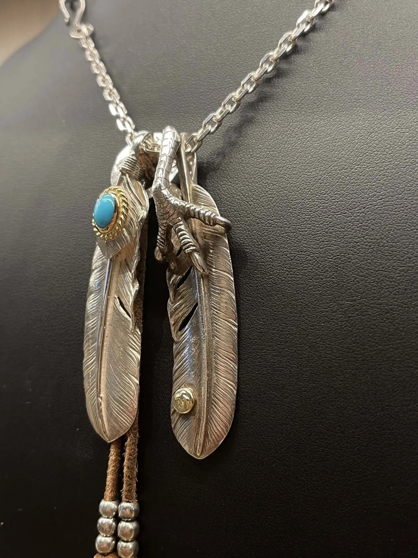Goros Double Feather (Turquoise Feather and Claw) Setup