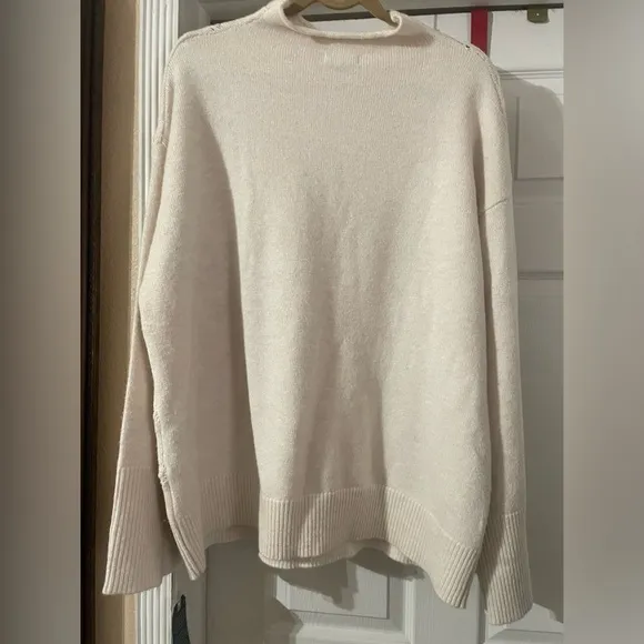 NWT democracy long roll sleeve funnel neck popcorn stitch front plus 2X 🌸🌺🌹G