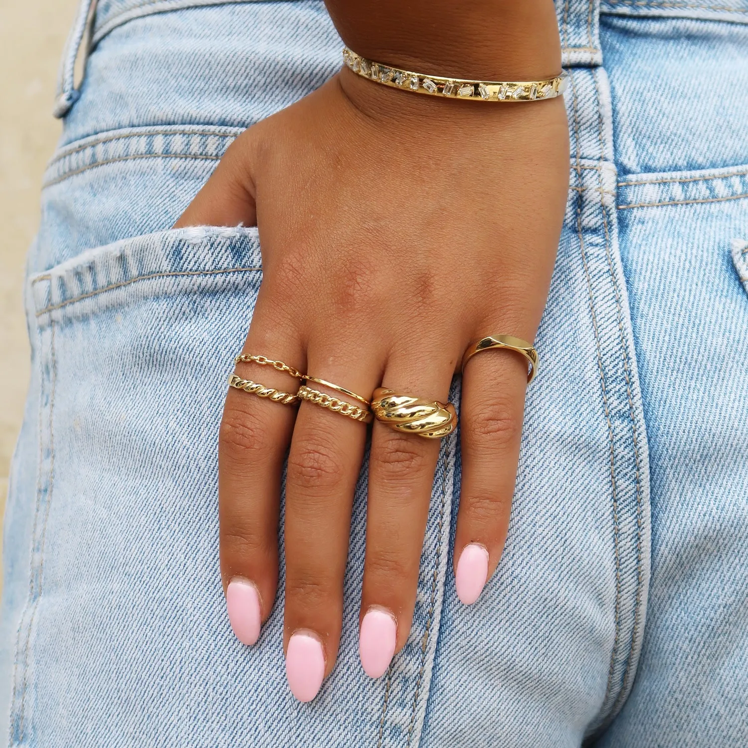 Oval Link Ring