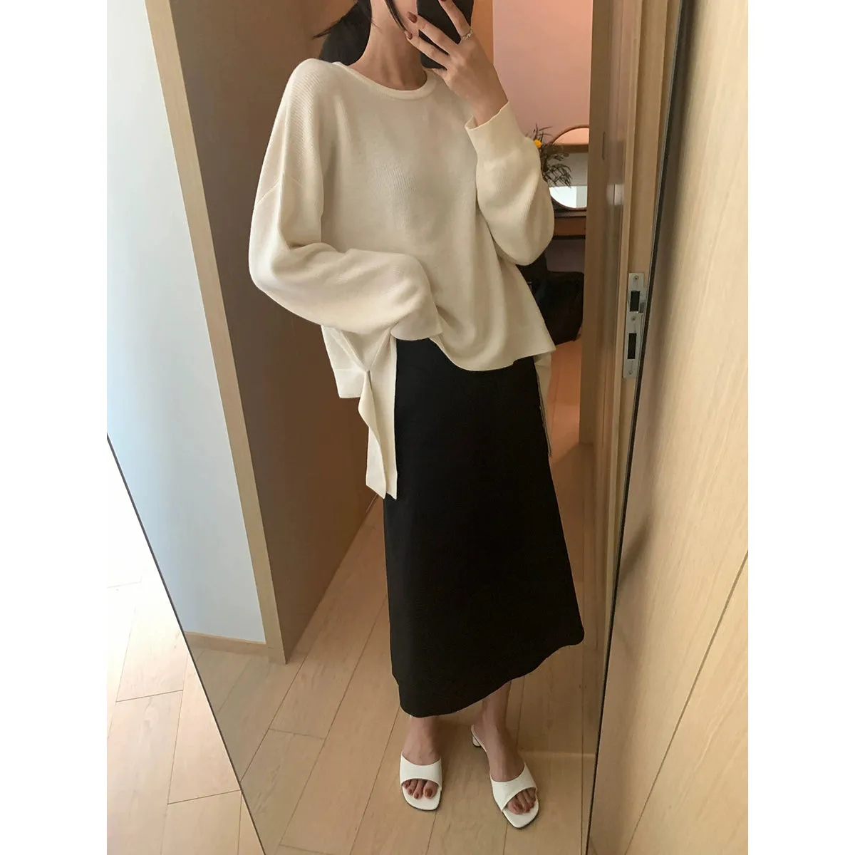 Round Neck Pullover Sweater