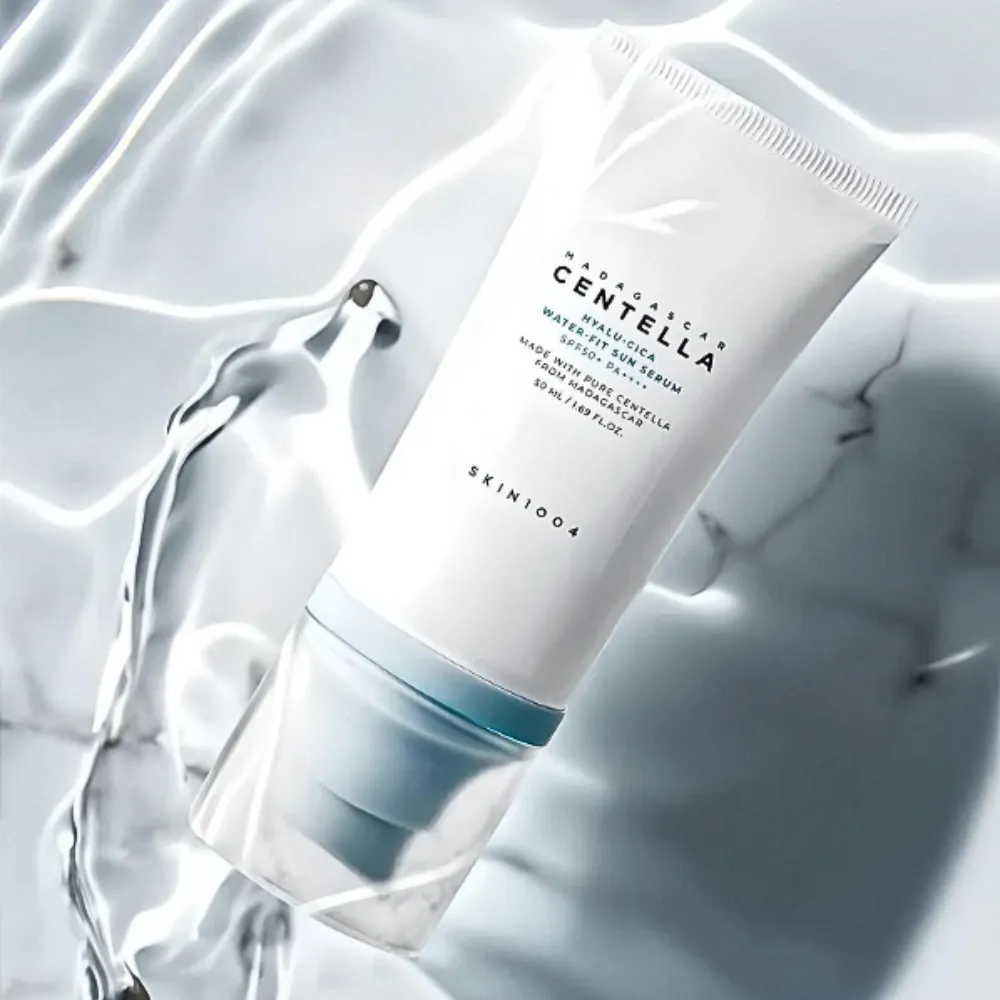 SKIN1004 Madagascar Centella Hyalu-Cica Water-Fit Sun Serum SPF50  PA    