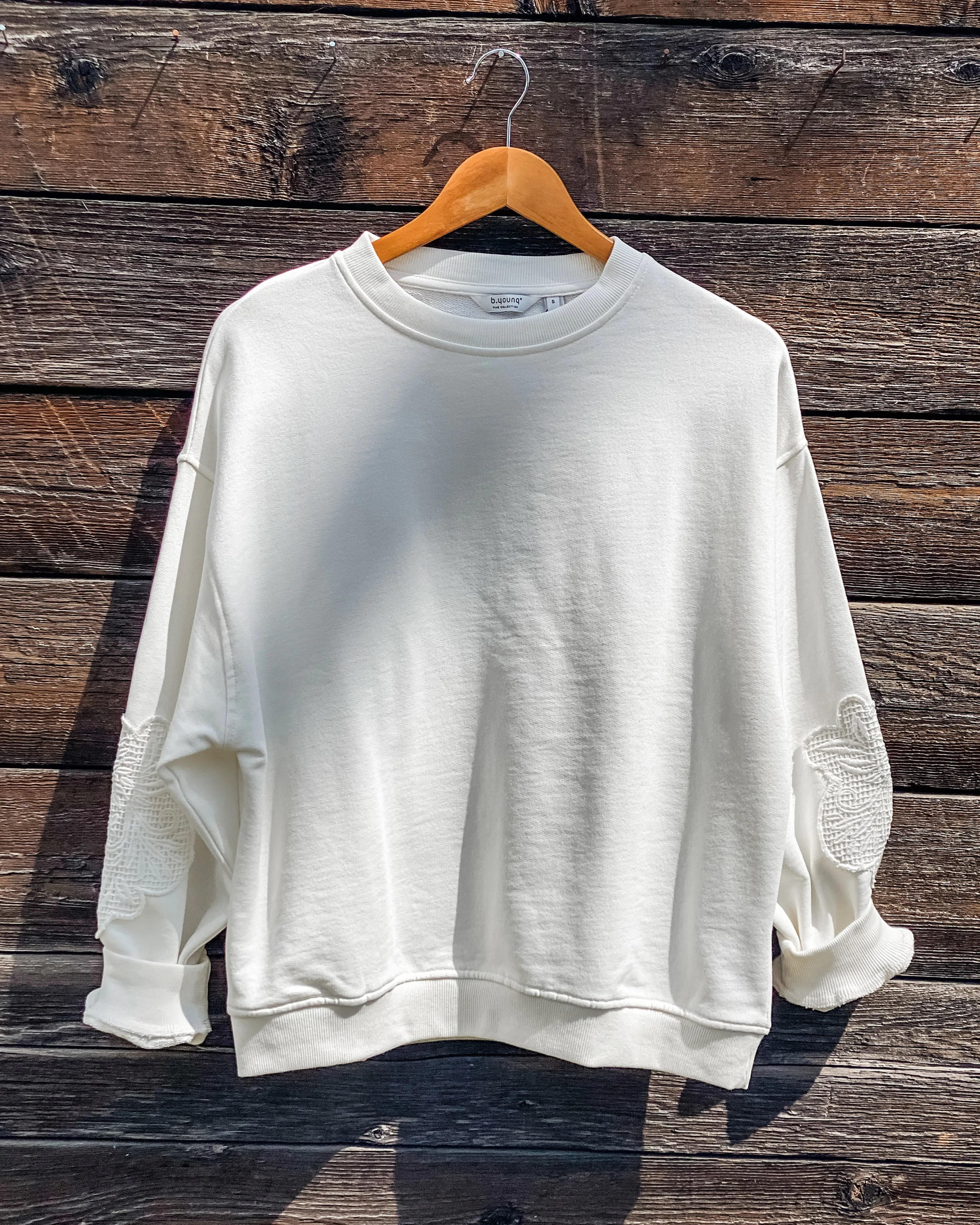 Soma Sweat Shirt