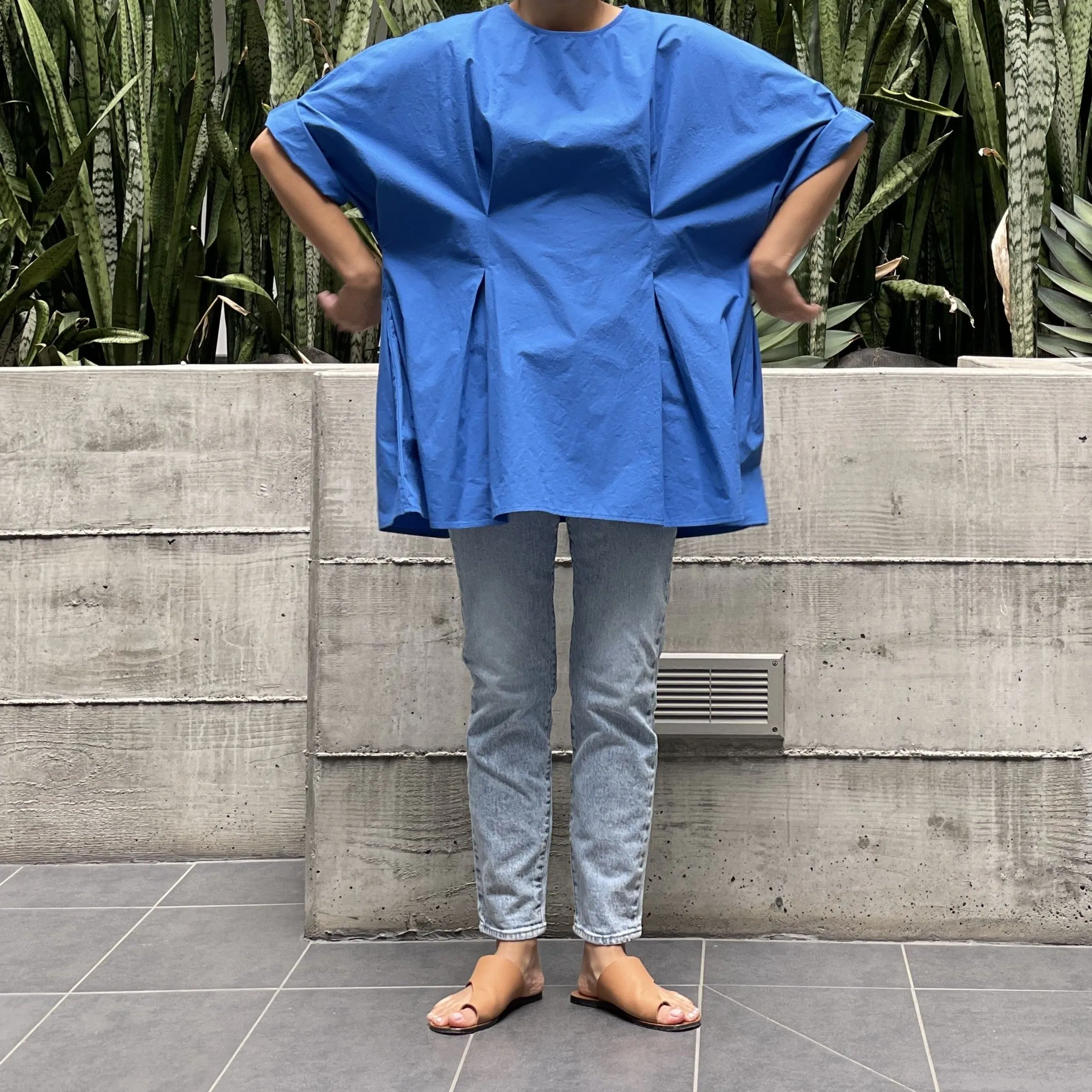 [STUDIO Collection] Volume Blouse Royal Blue