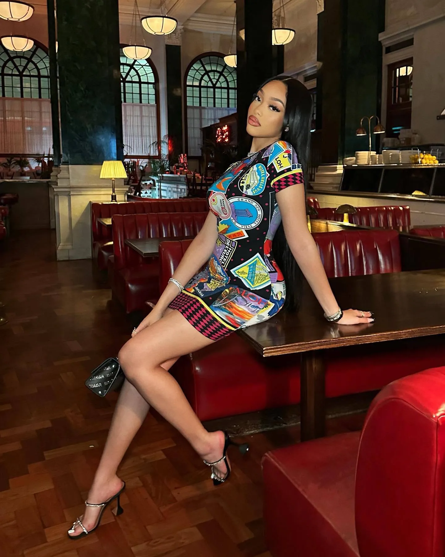 Vibrant Graphic Print Short-Sleeve Mini Dress with Bold Colors